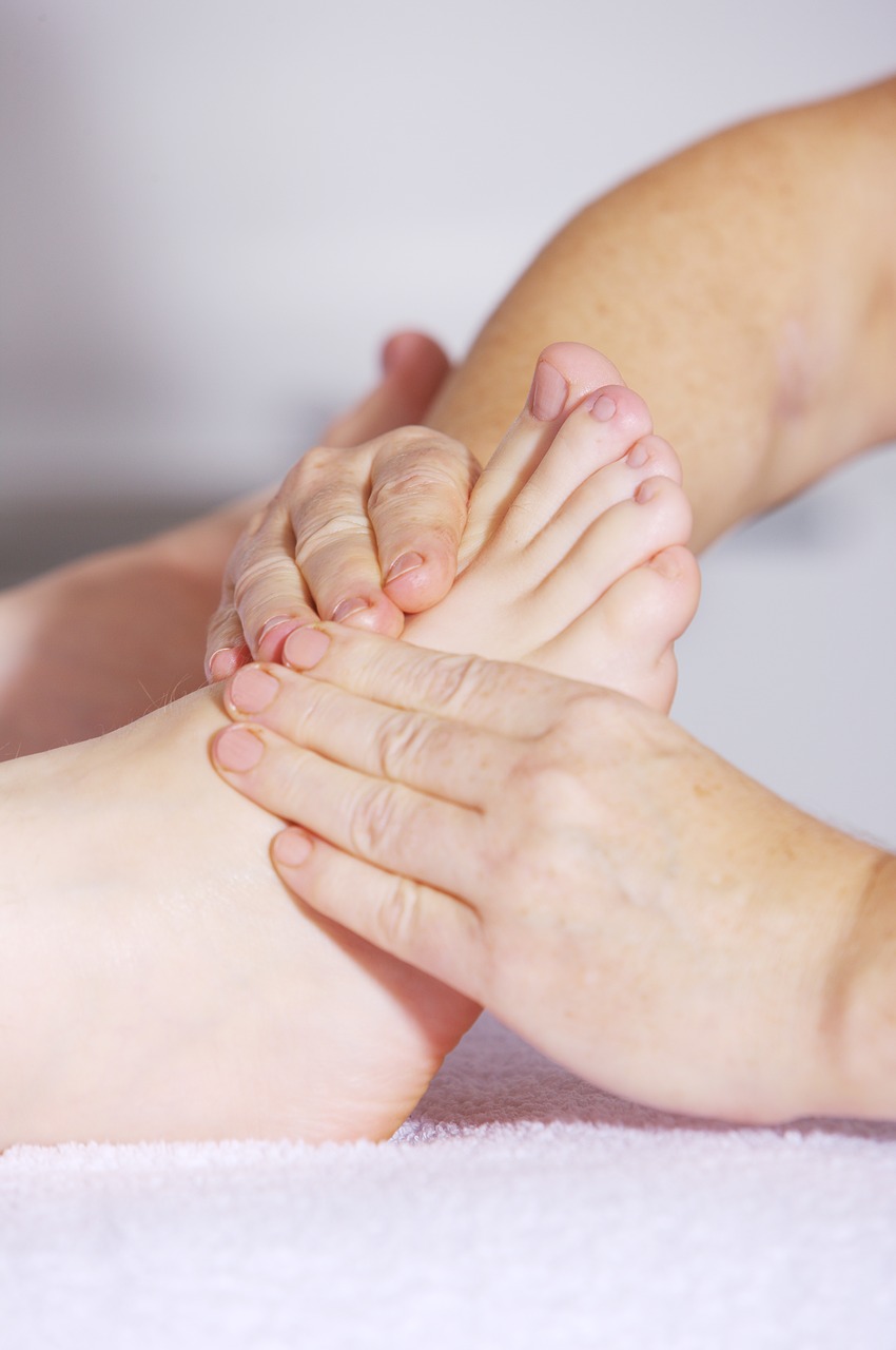 Image - foot massage foot reflexology