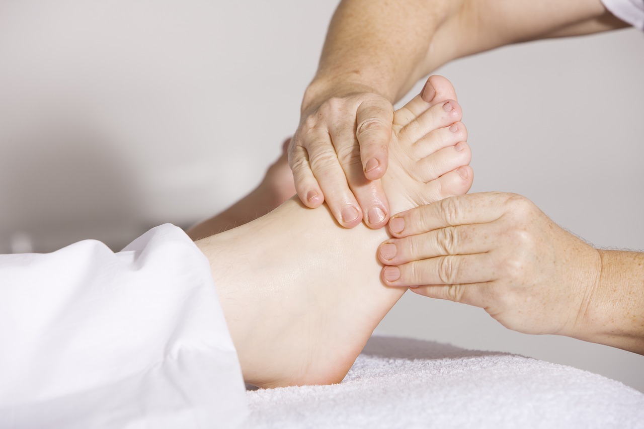 Image - physiotherapy foot massage massage