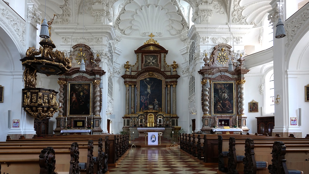 Image - nave church pews altar catholic