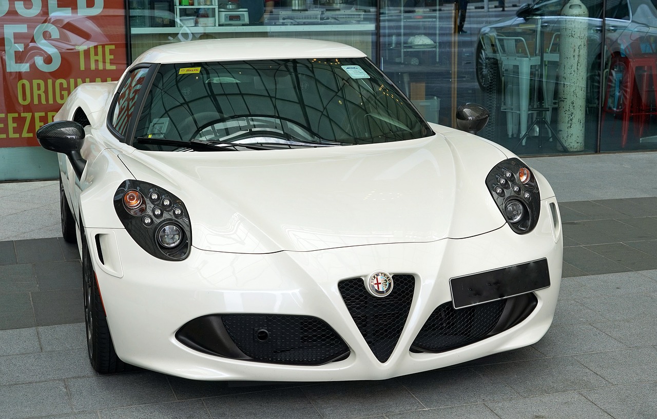 Image - alfa romeo sports car flitzer