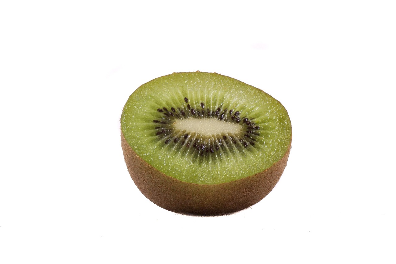Image - fruit white background macro kiwi