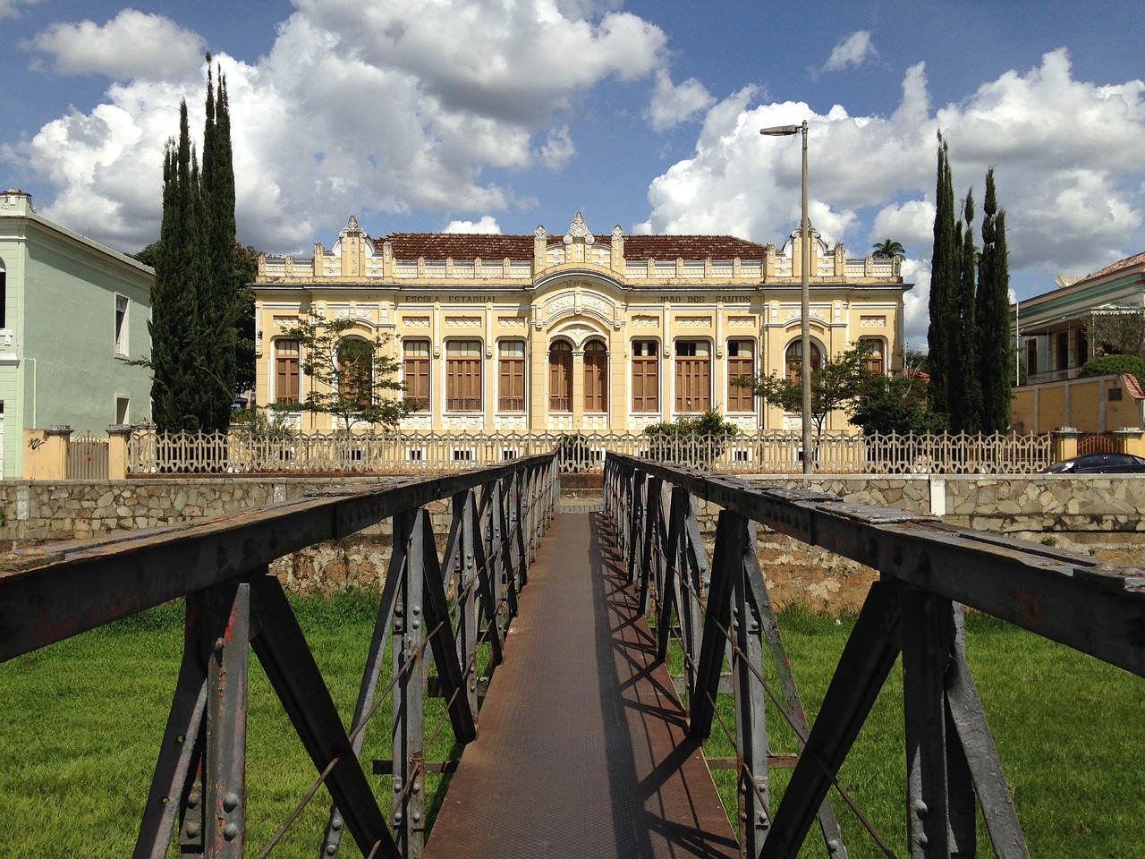 Image - mansion minas brazil old city old