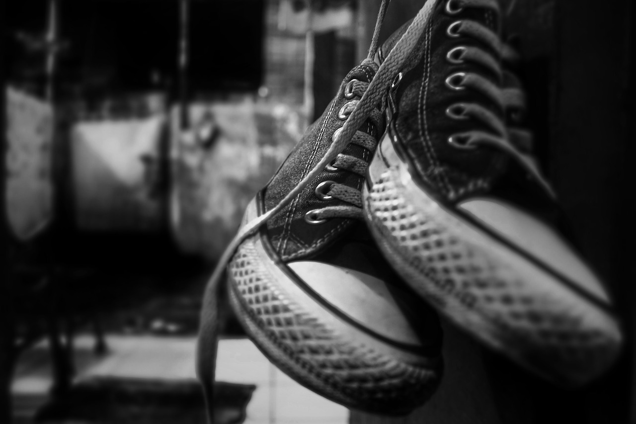 Image - bw vintage monocrome shoe