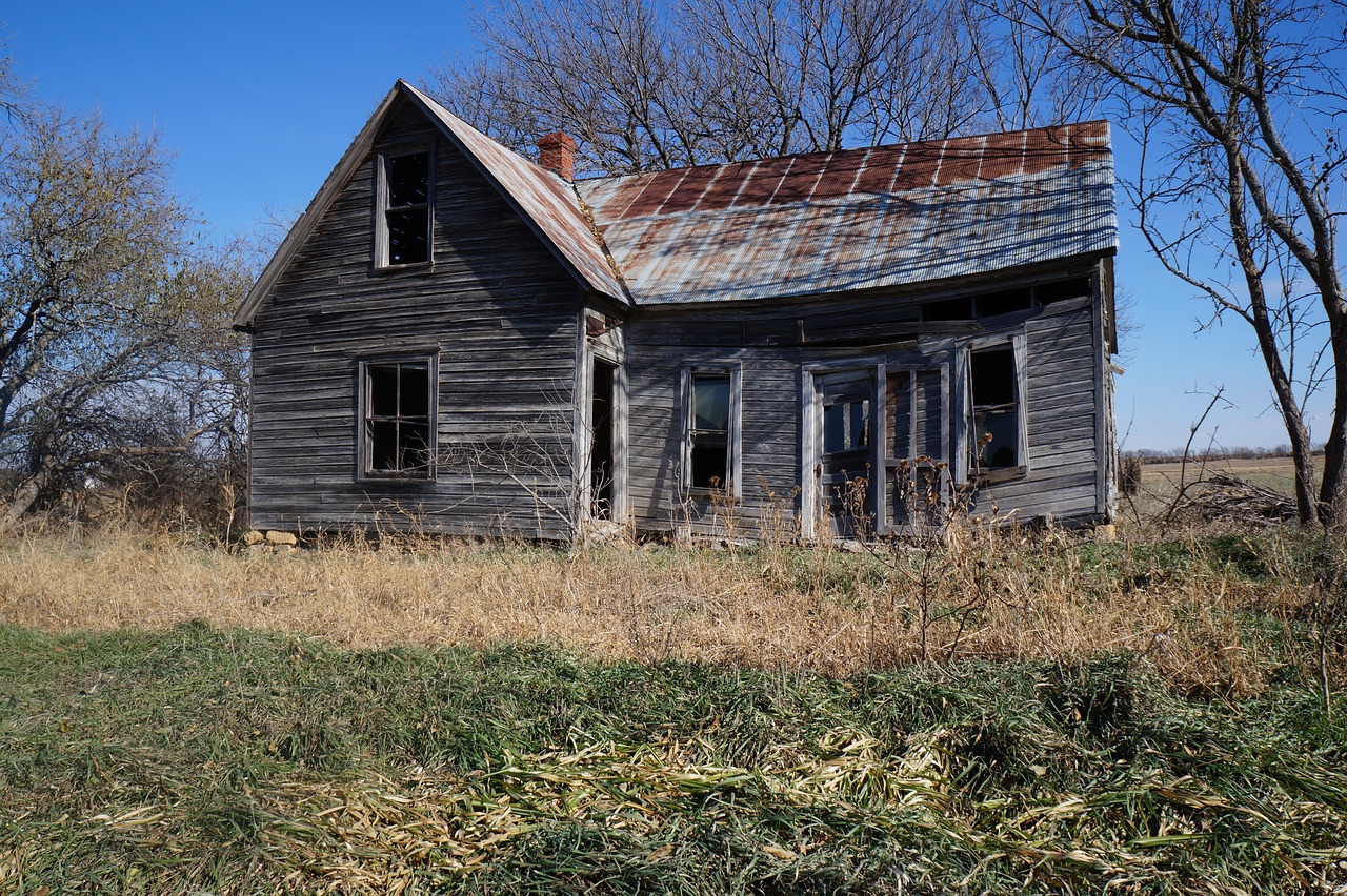 Image - weathered house wood architecture