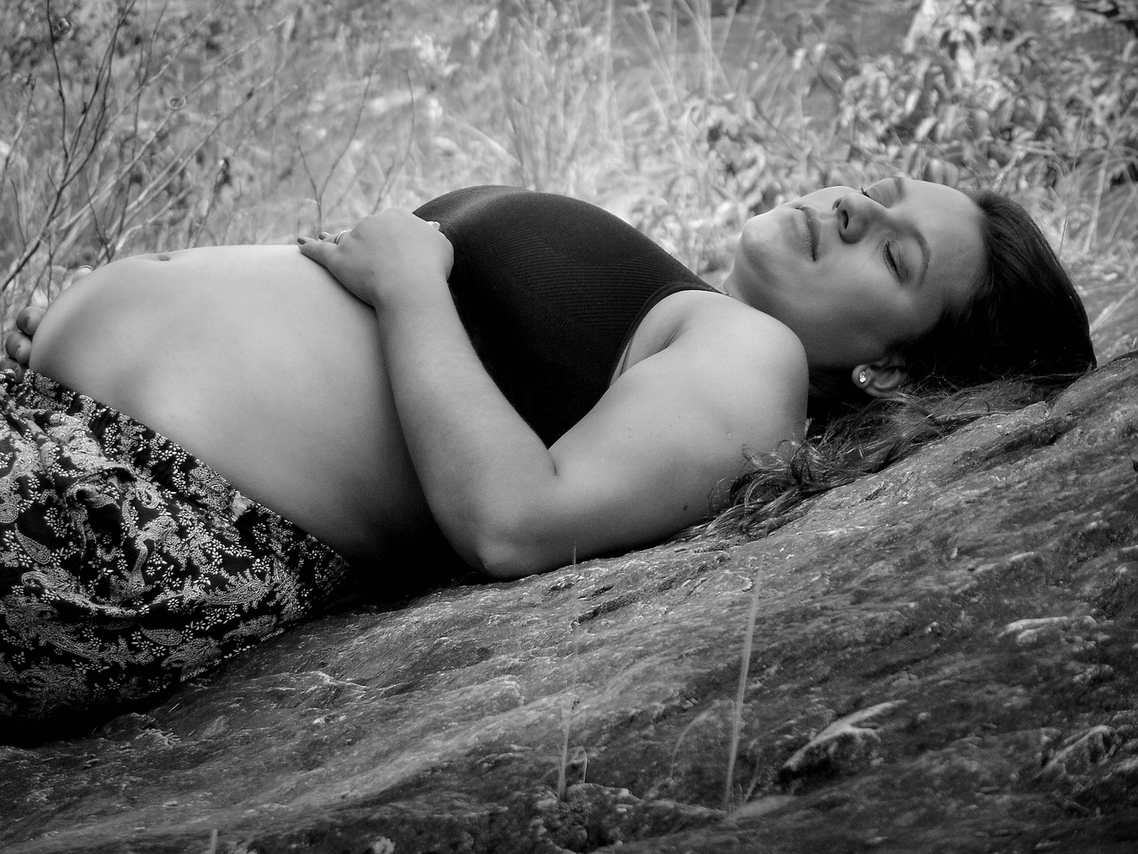 Image - pregnant woman mother outdoors