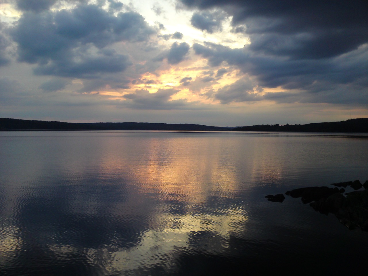 Image - lake sunset ro water edge silence