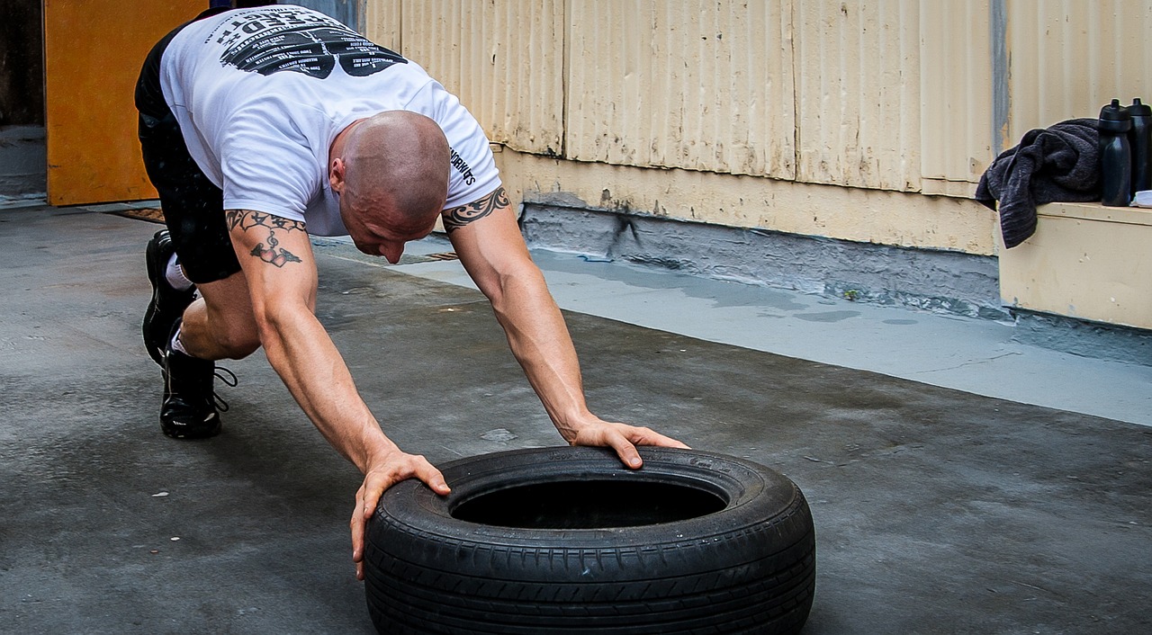Image - tyre push tire push crossfit