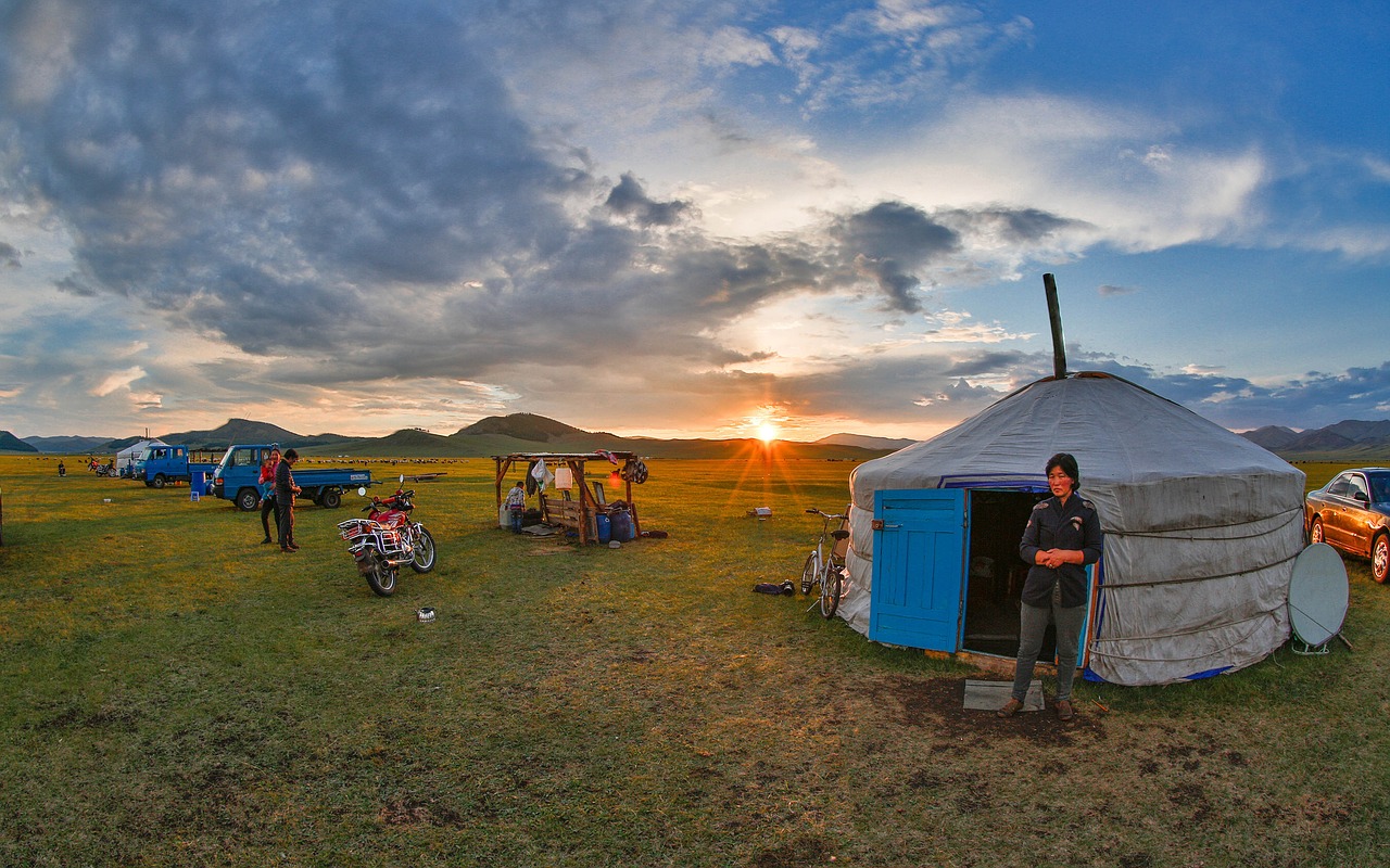 Image - nomad mongolia sunset bogatto