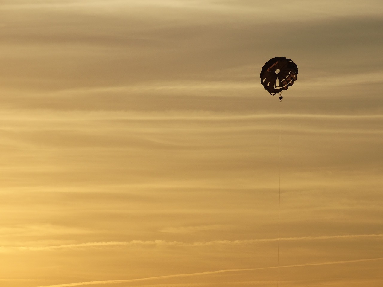 Image - ibiza paragliding parachute