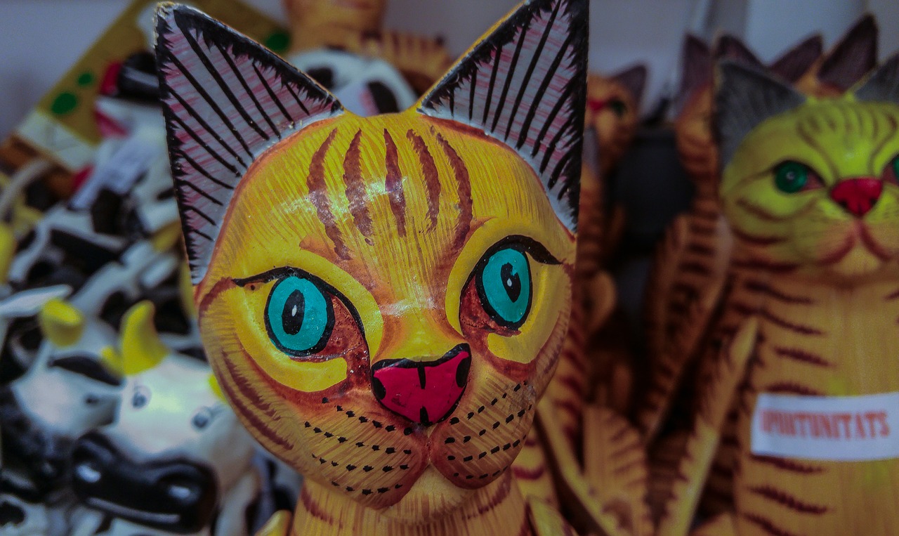 Image - cat toy figurine