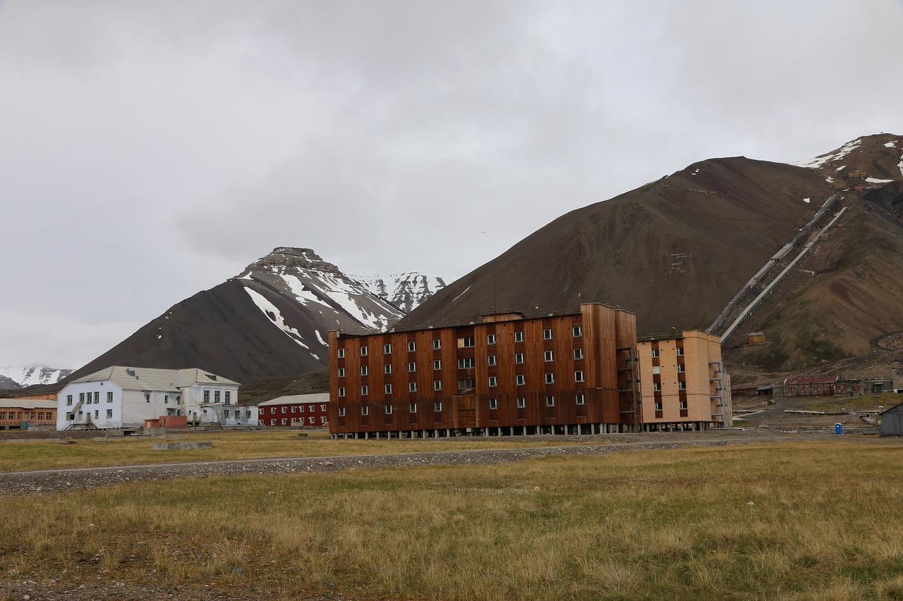 Image - pyramid arctic ghost town svalbard