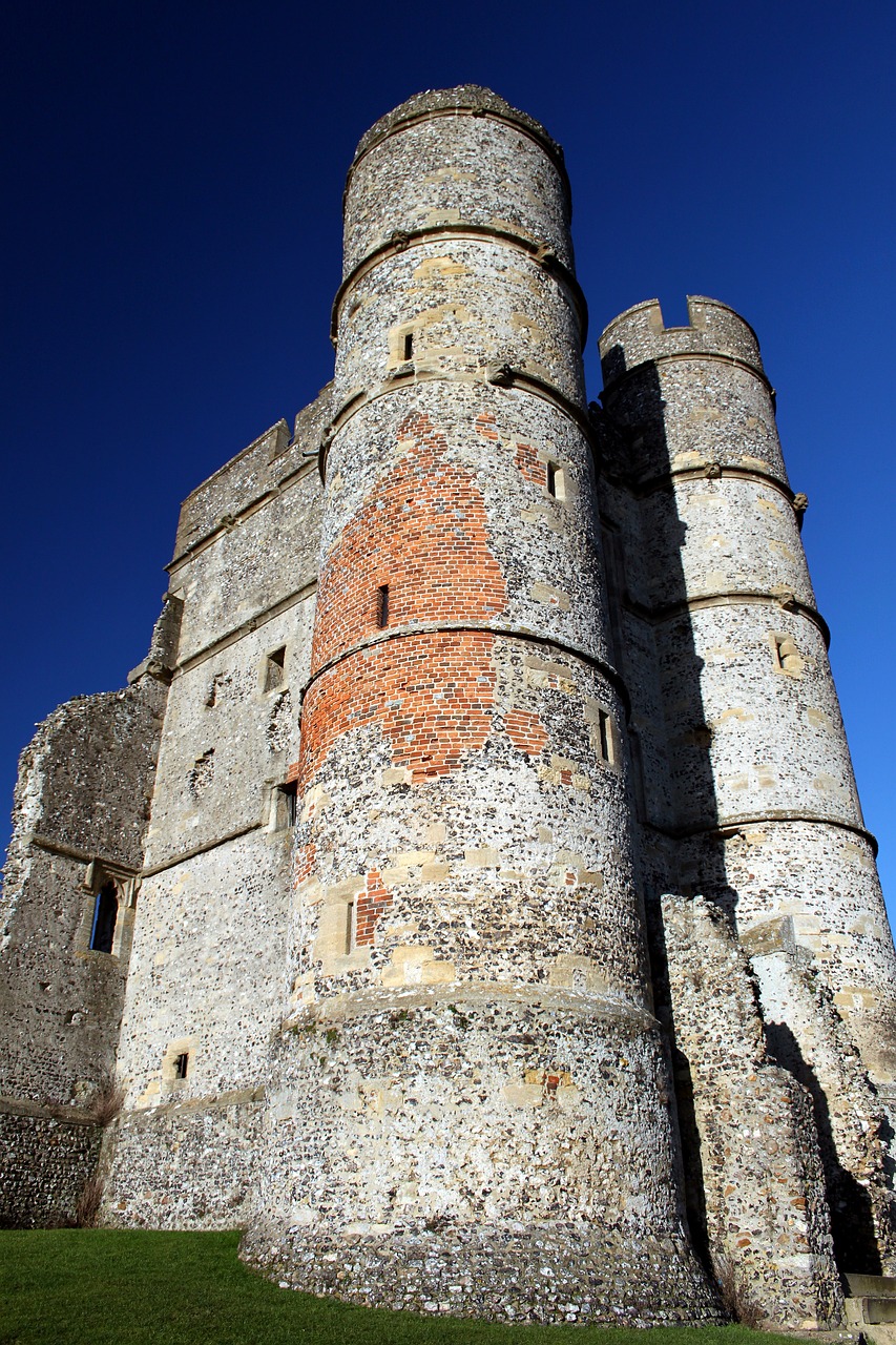 Image - castle donnington newbury