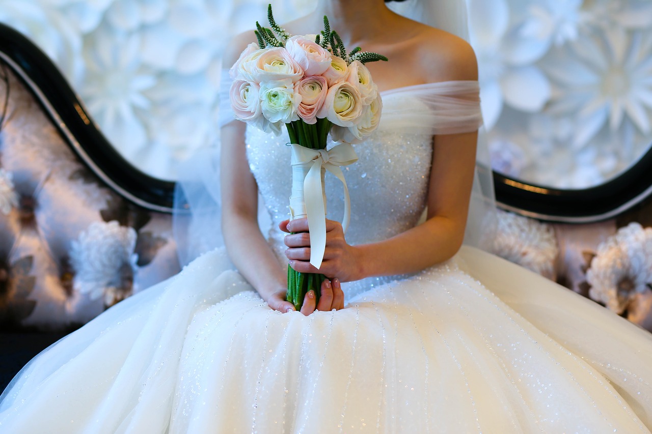 Image - marriage bouquet happy dress up