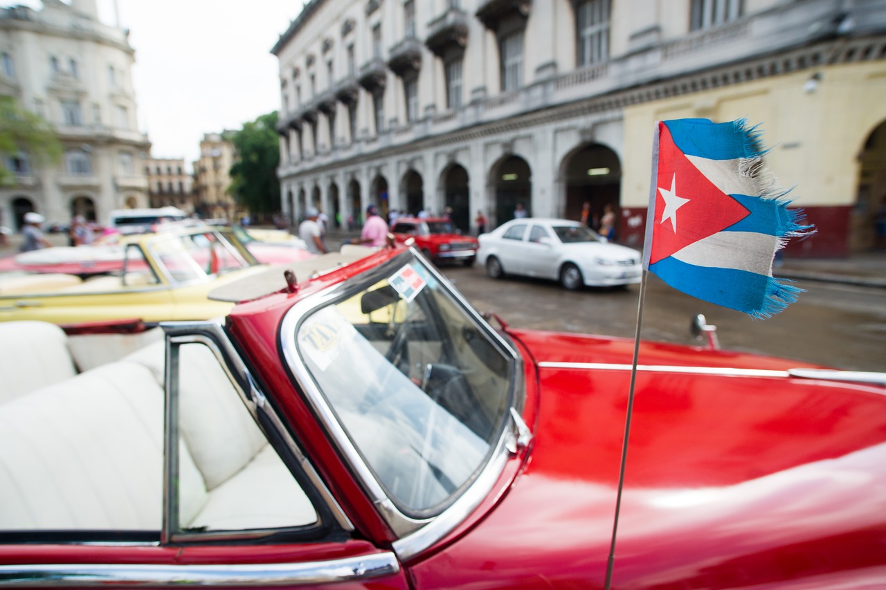 Image - car cuba flag old havana vintage