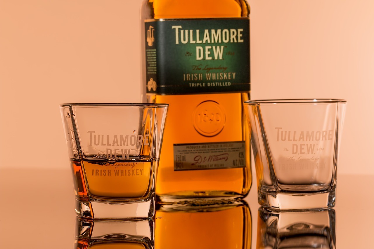 Image - irish whiskey alcohol beverage