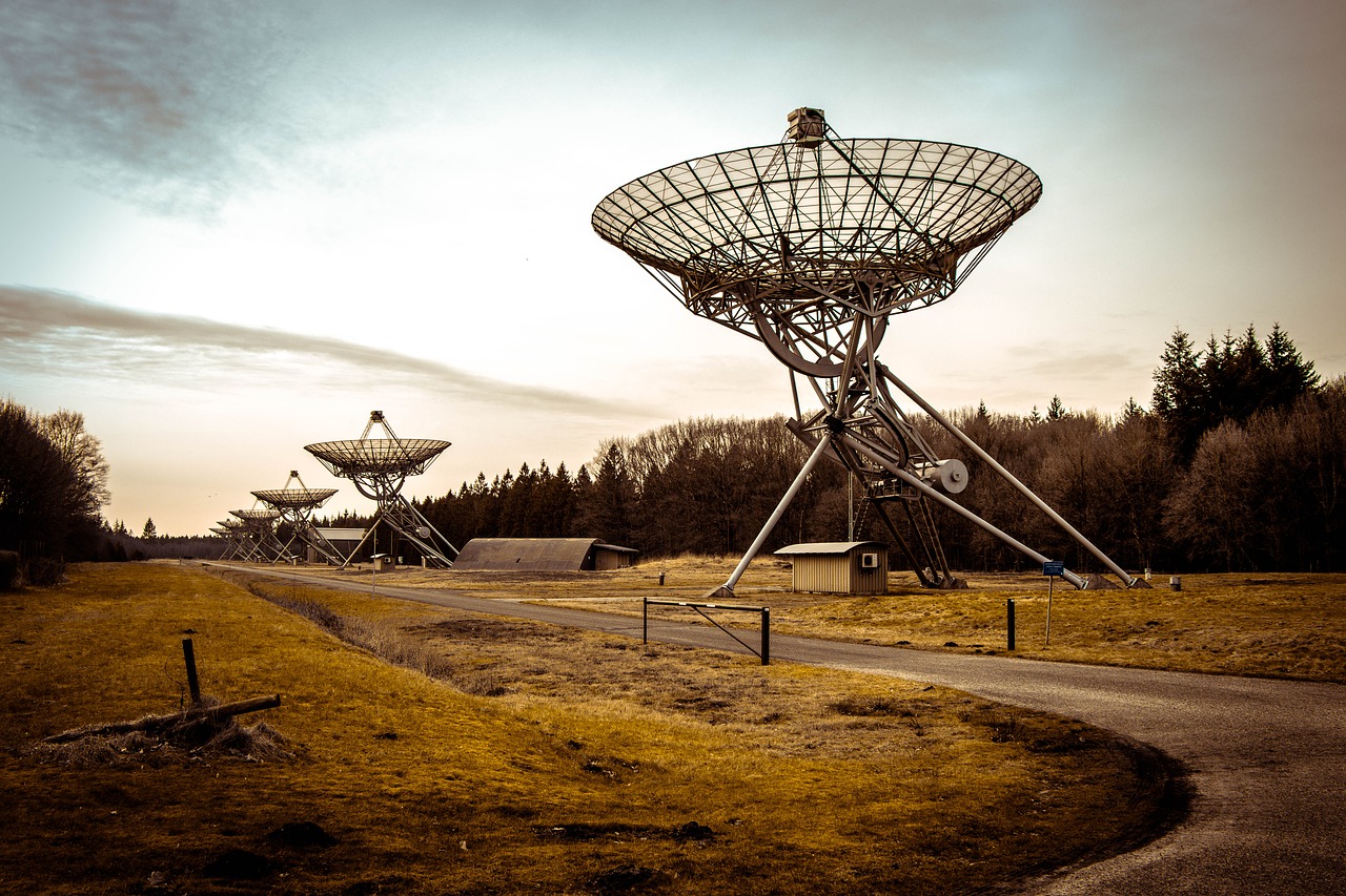 Image - radio telescope westerbork