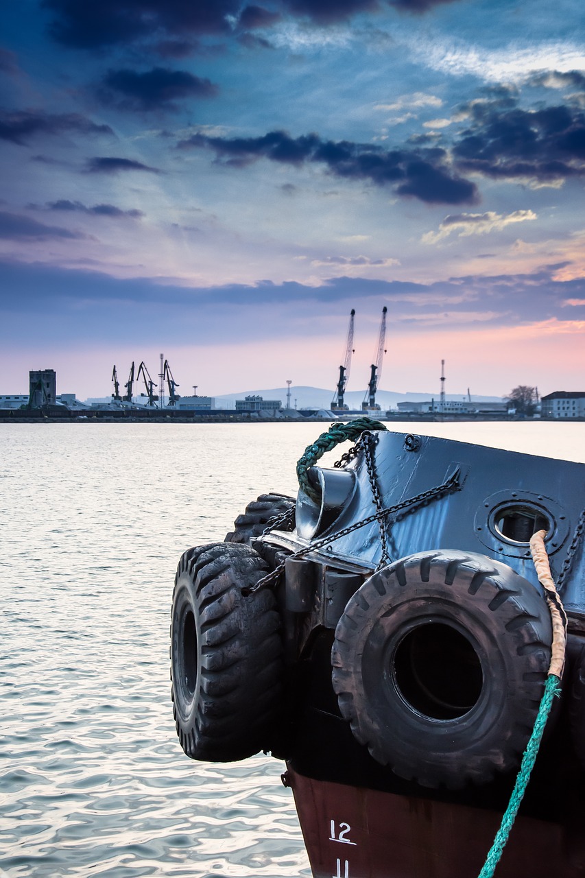 Image - tug boat port towage ship