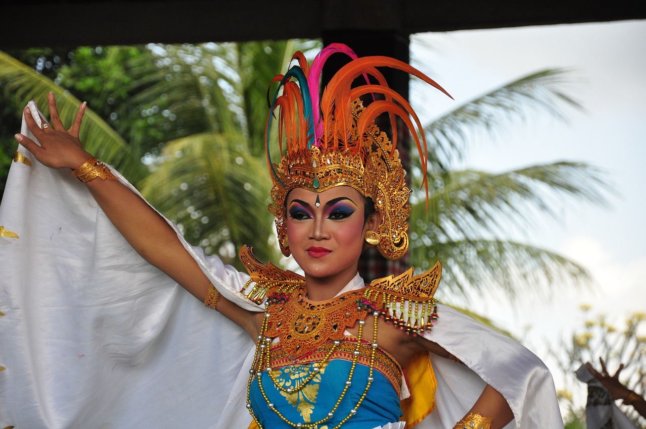Image - bali dancer traditionally