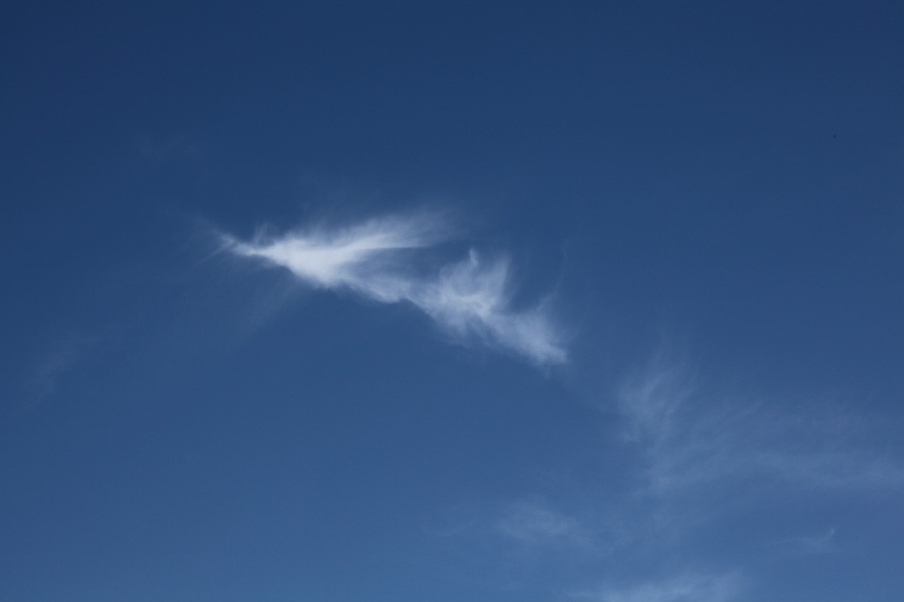 Image - cirrus clouds sky blue atmosphere