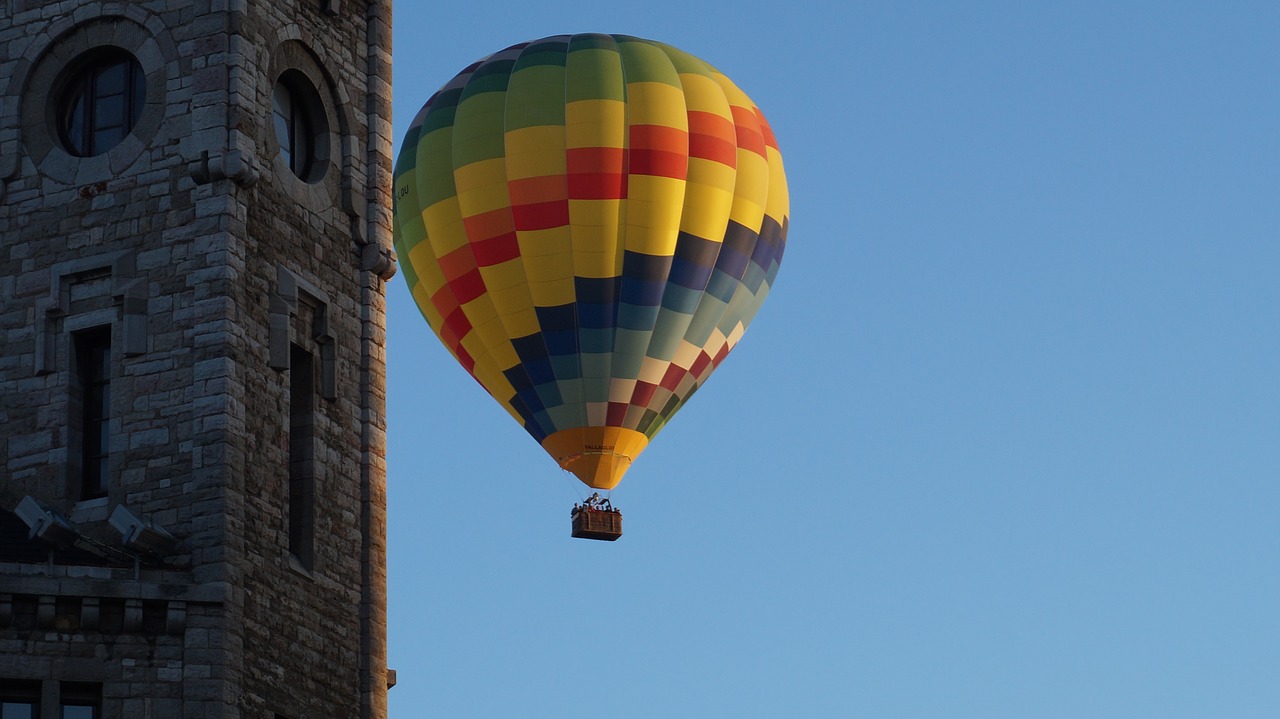 Image - leon hot air ballooning trip