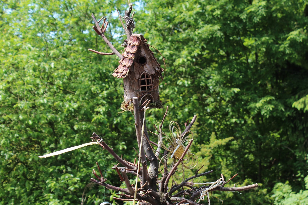 Image - garden tree aviary