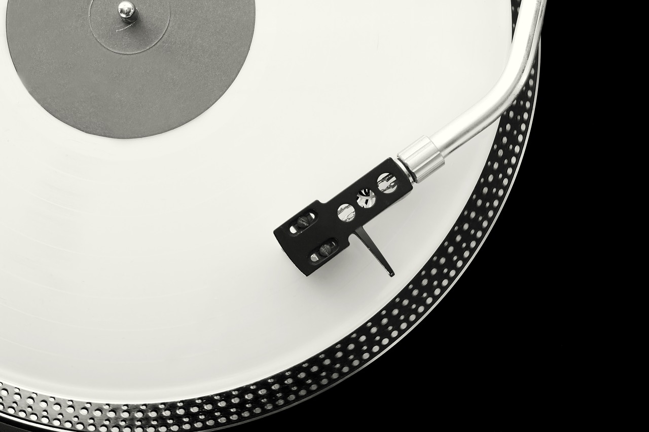 Image - turntable hub s record players