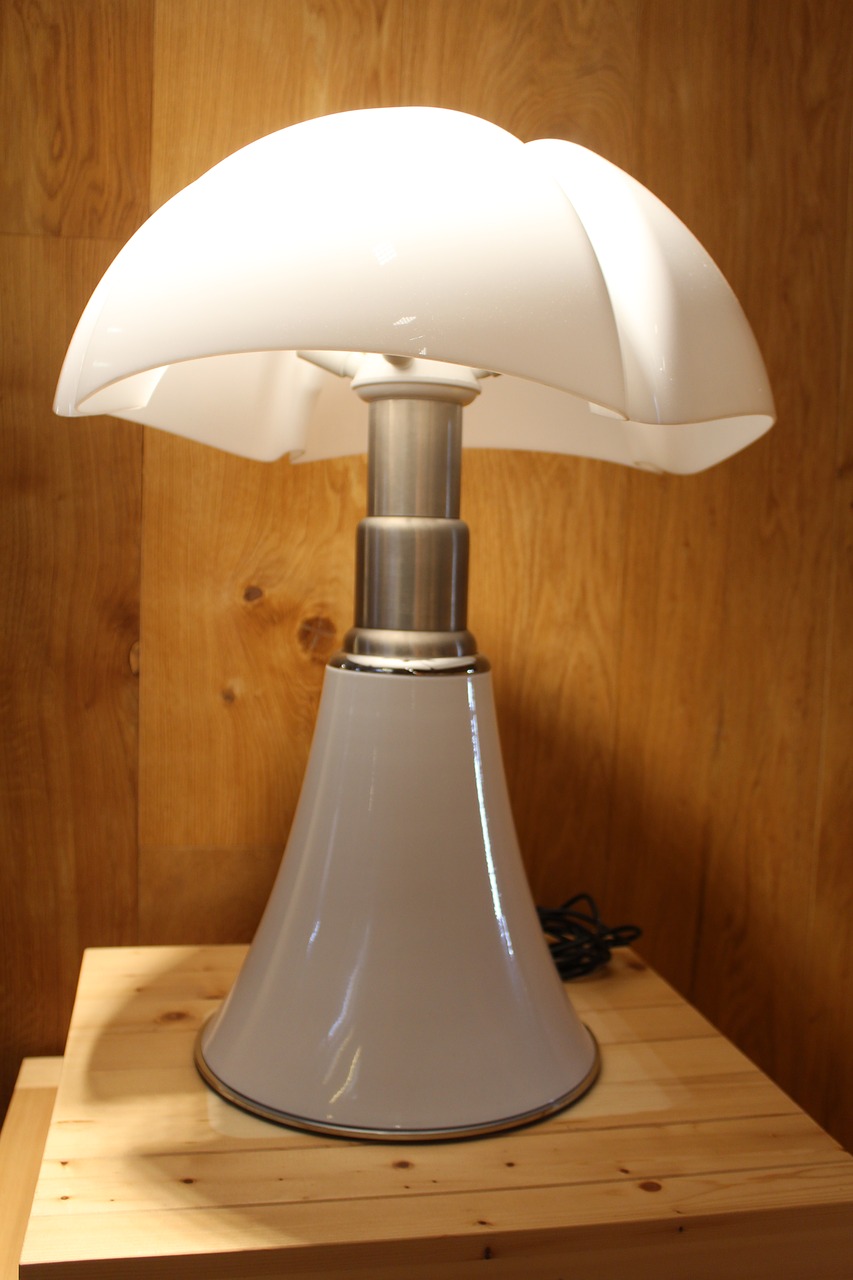 Image - table lamp lamp light illuminate