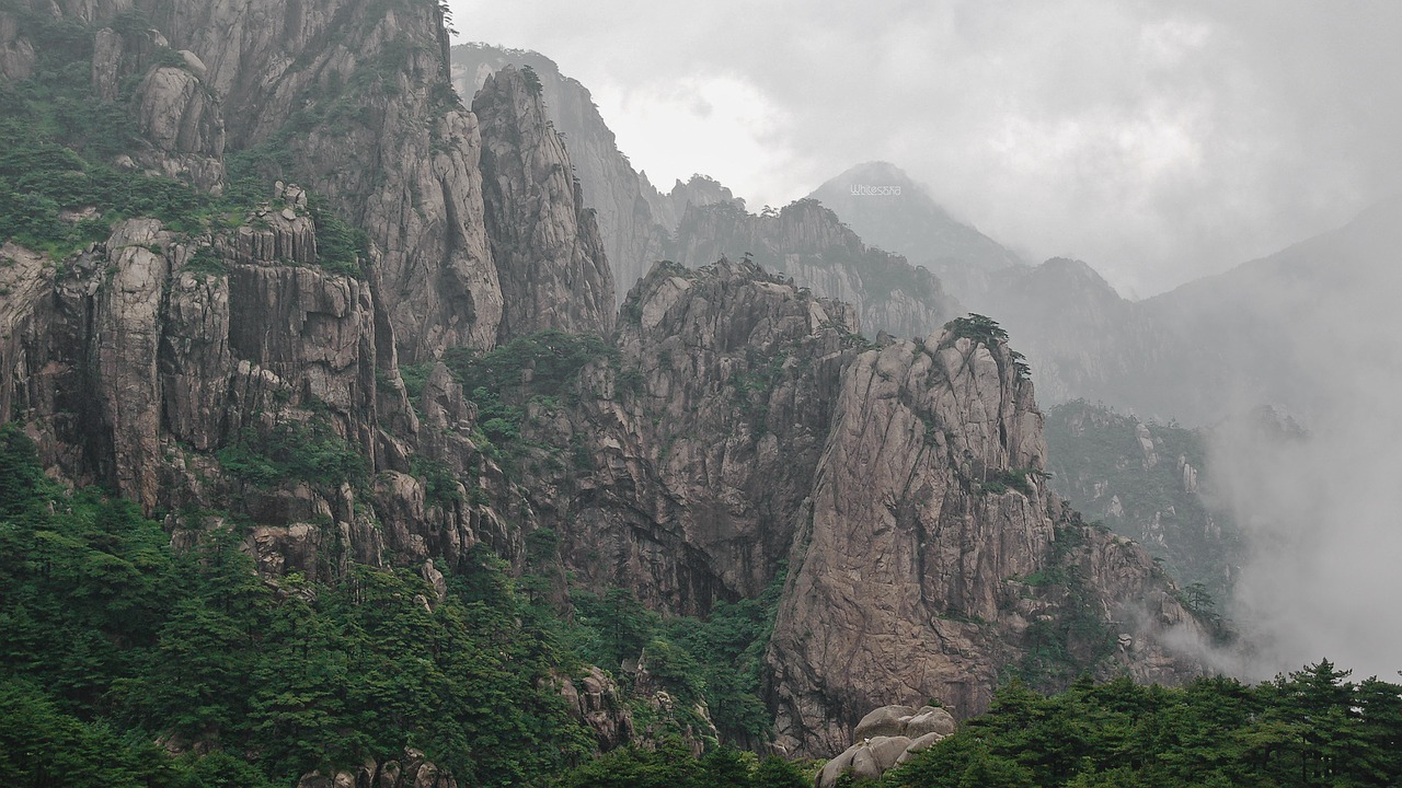 Image - china mountains cliff forest fog