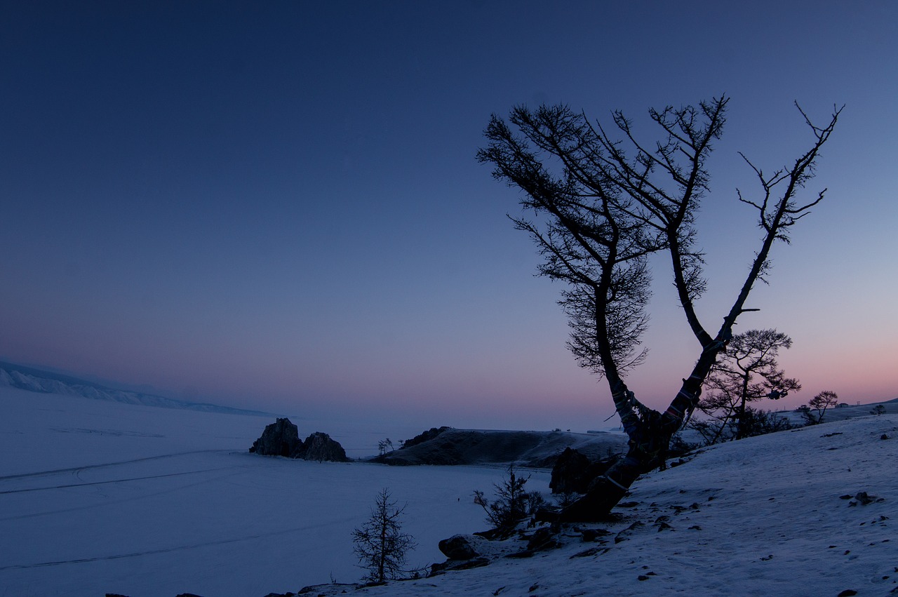 Image - winter night snow lake baikal