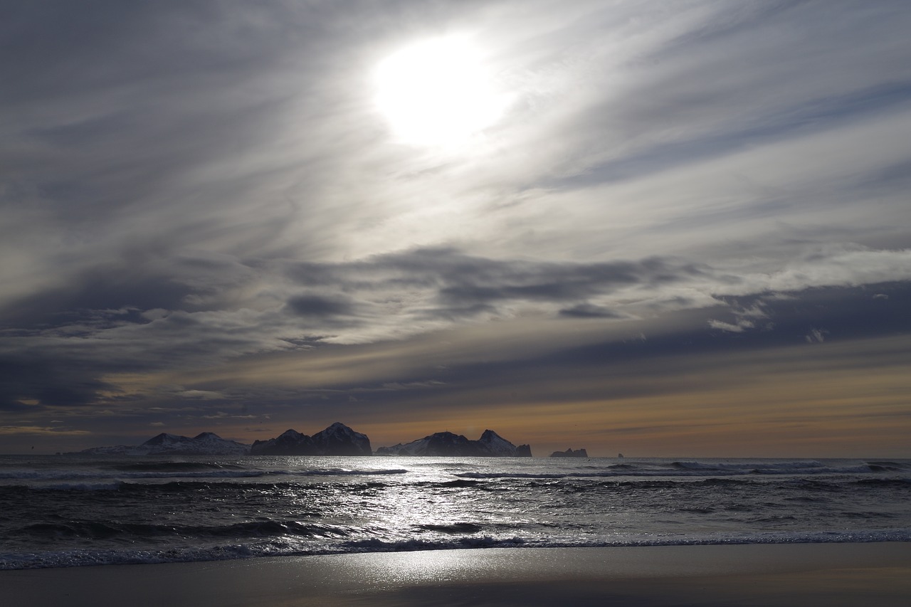 Image - iceland southern shoreline sunset