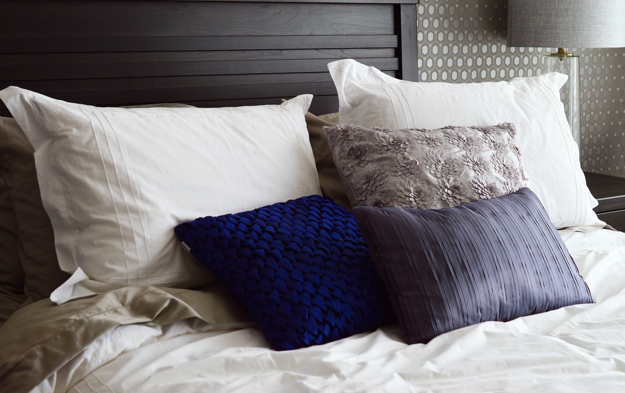 Image - bed pillows headboard bedroom