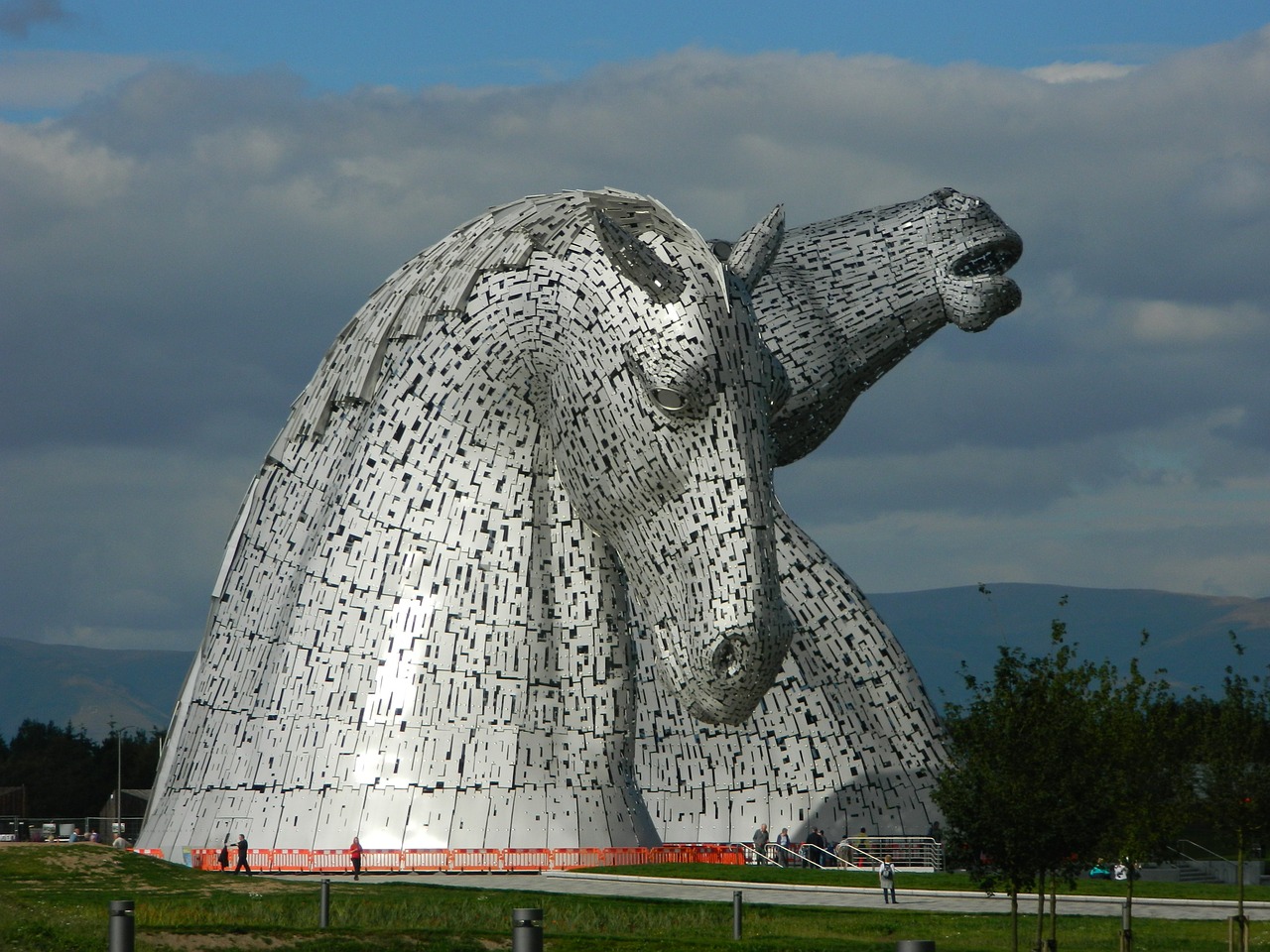 Image - sculpture kelpie falkirk scotland