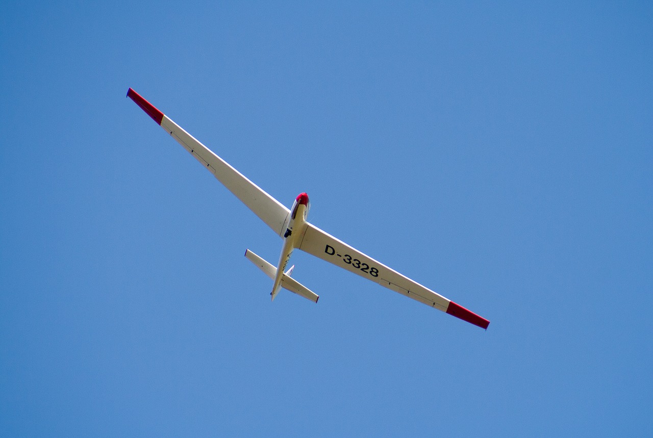 Image - glider pilot aircraft airport