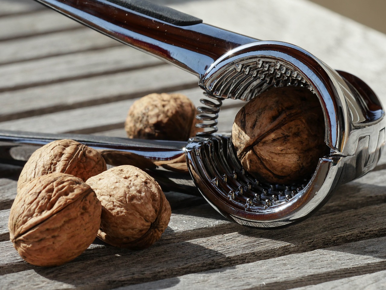 Image - nutcracker walnuts pliers nut