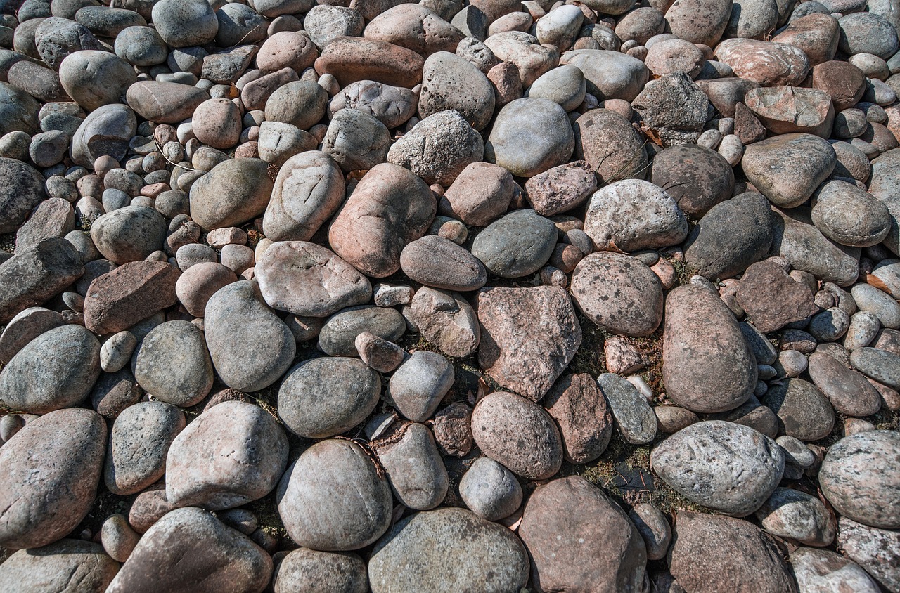 Image - rocks pebbles stone rough gray