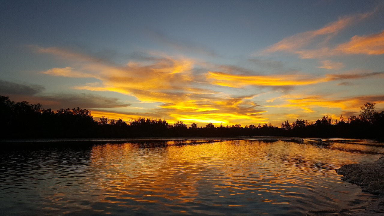 Image - sunset in the evening sea sky