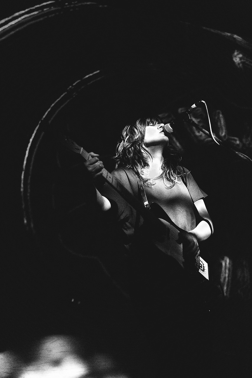 Image - barnett concert courtney live music