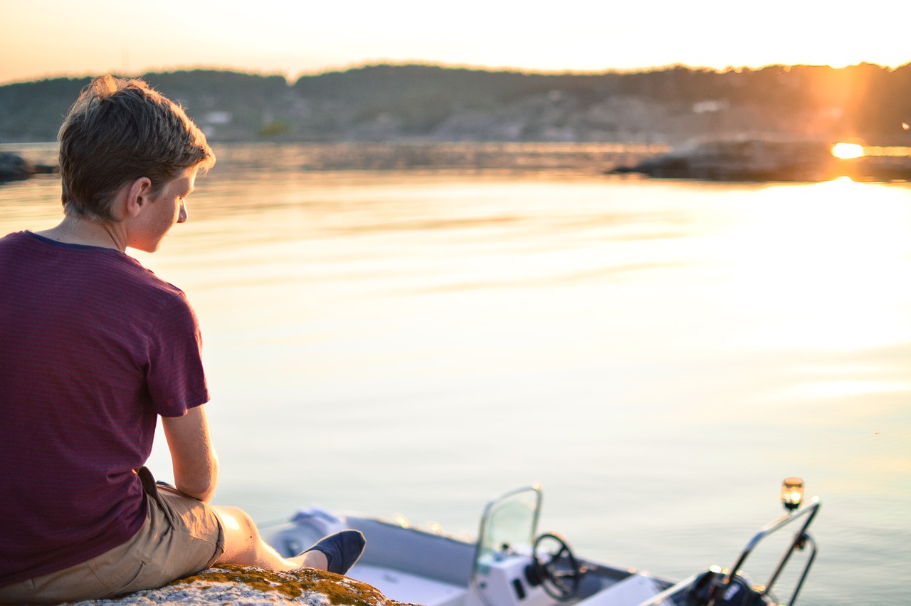 Image - boat boy sea summer sunset