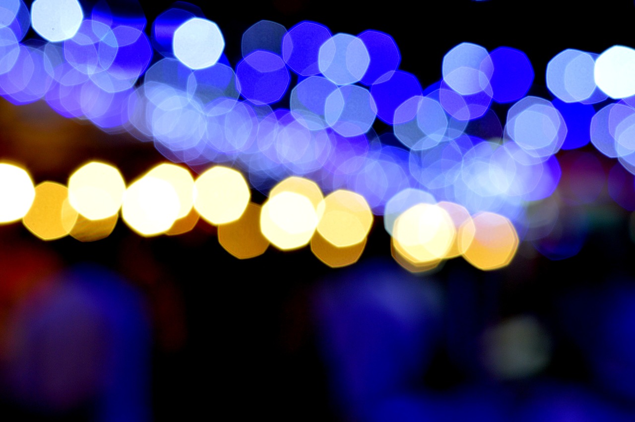 Image - blurred bokeh bright city lights