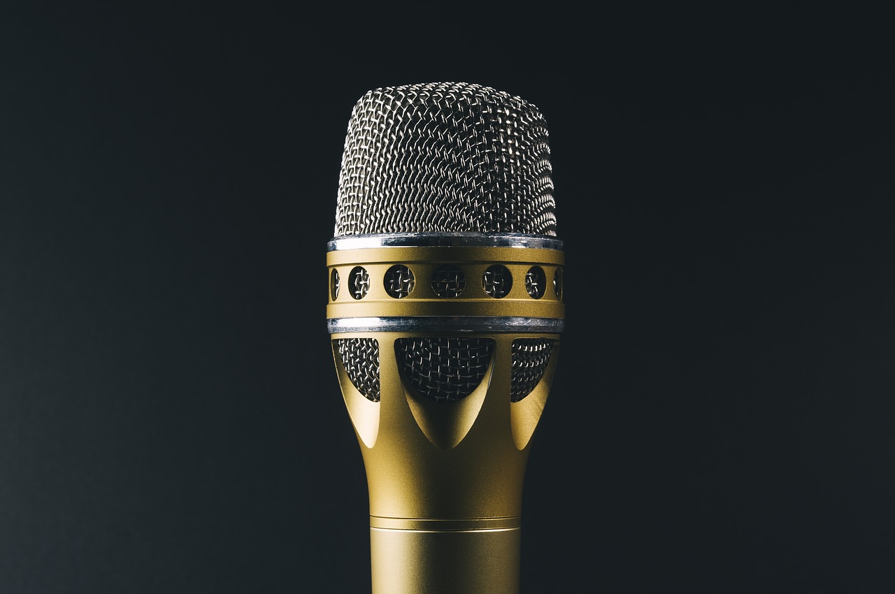 Image - audio classic gold metal mic