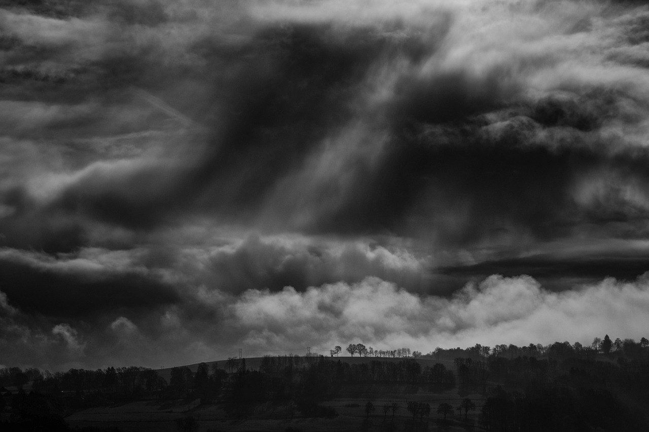 Image - cloud contrast dark dramatic dusk