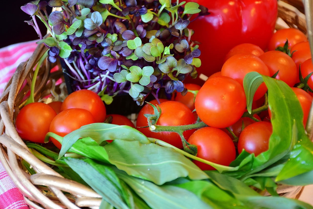 Image - vegetables basket purchasing market