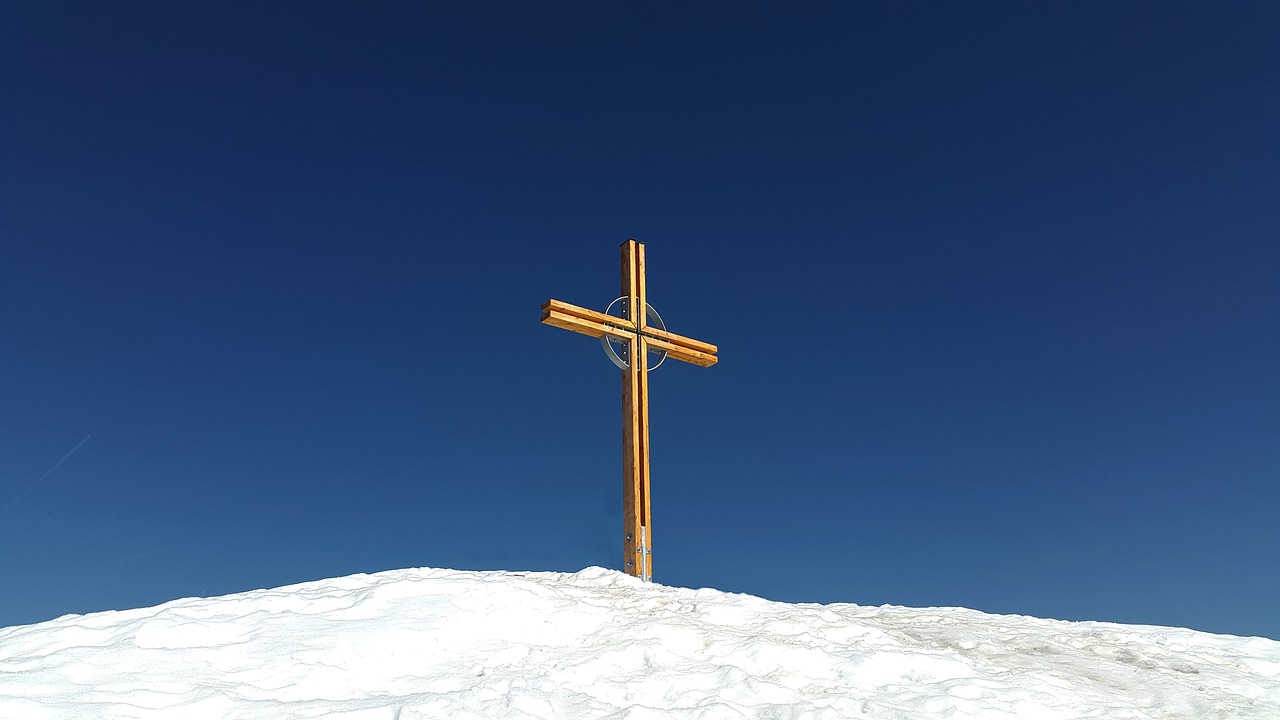 Image - summit cross summit kuhgehrenspitze