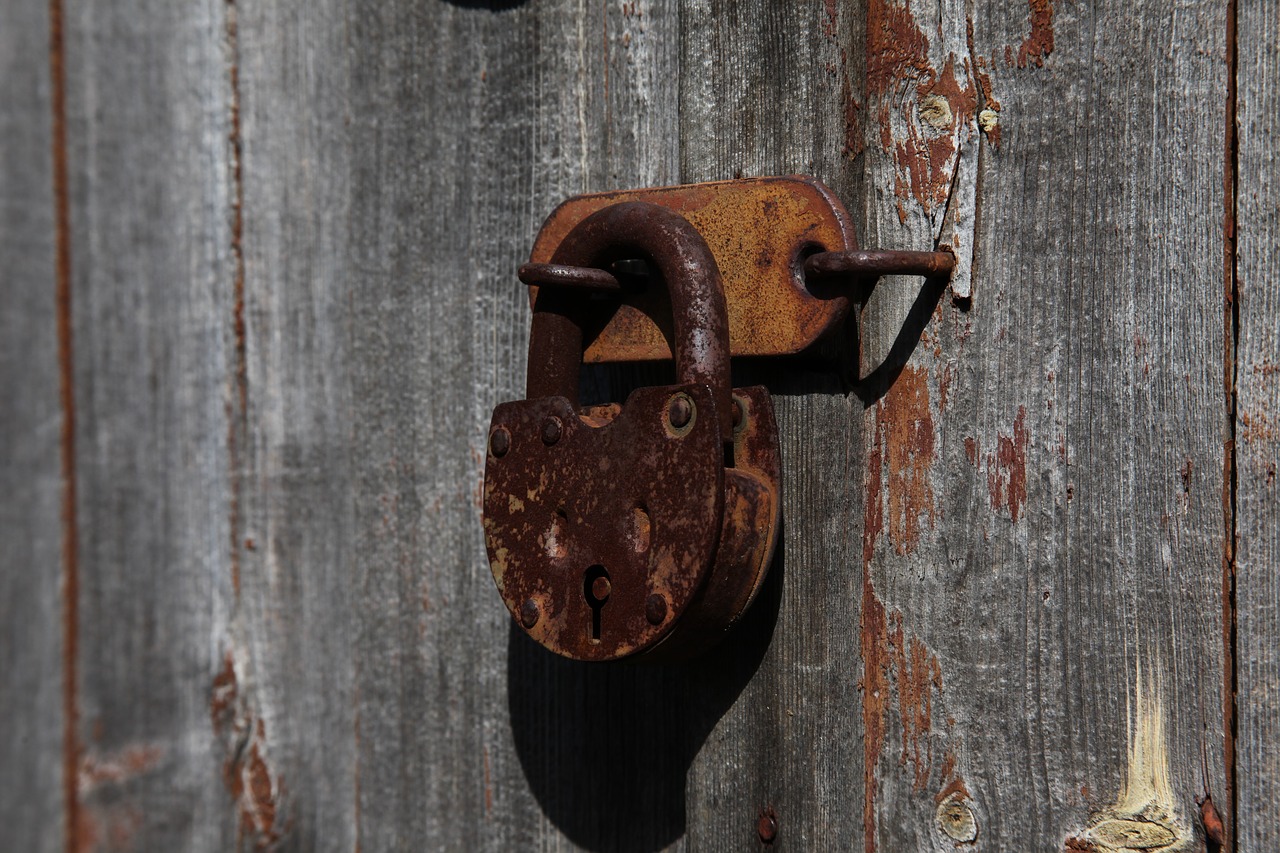 Image - the old castle iron castle closeup