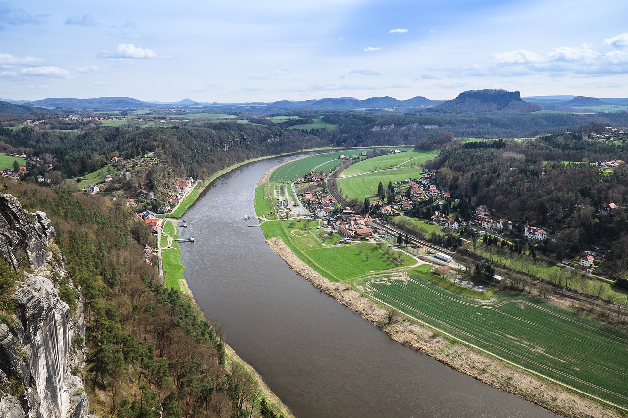 Image - elbe river elbe sandstone mountains