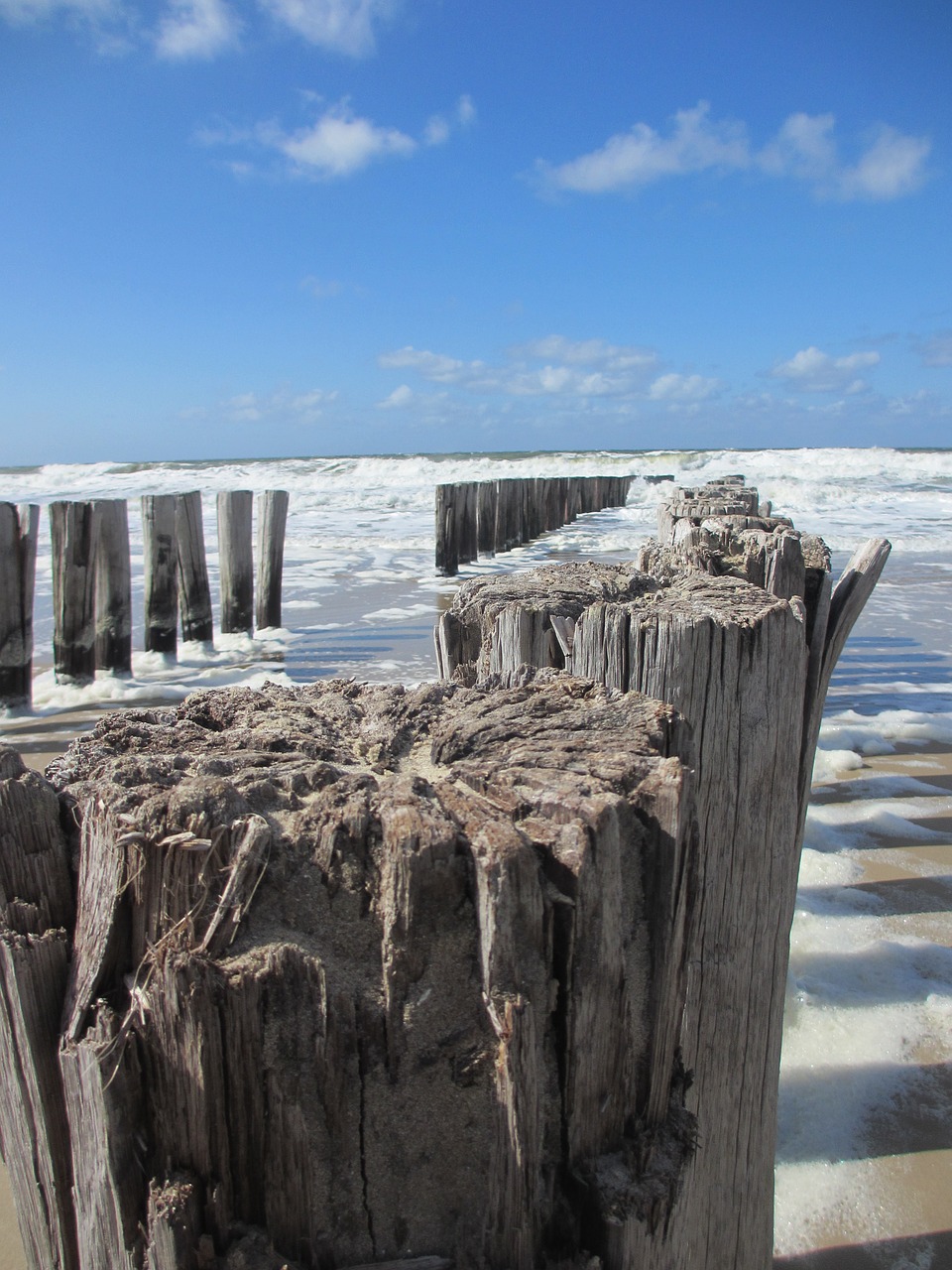 Image - bollard wave coast water beach