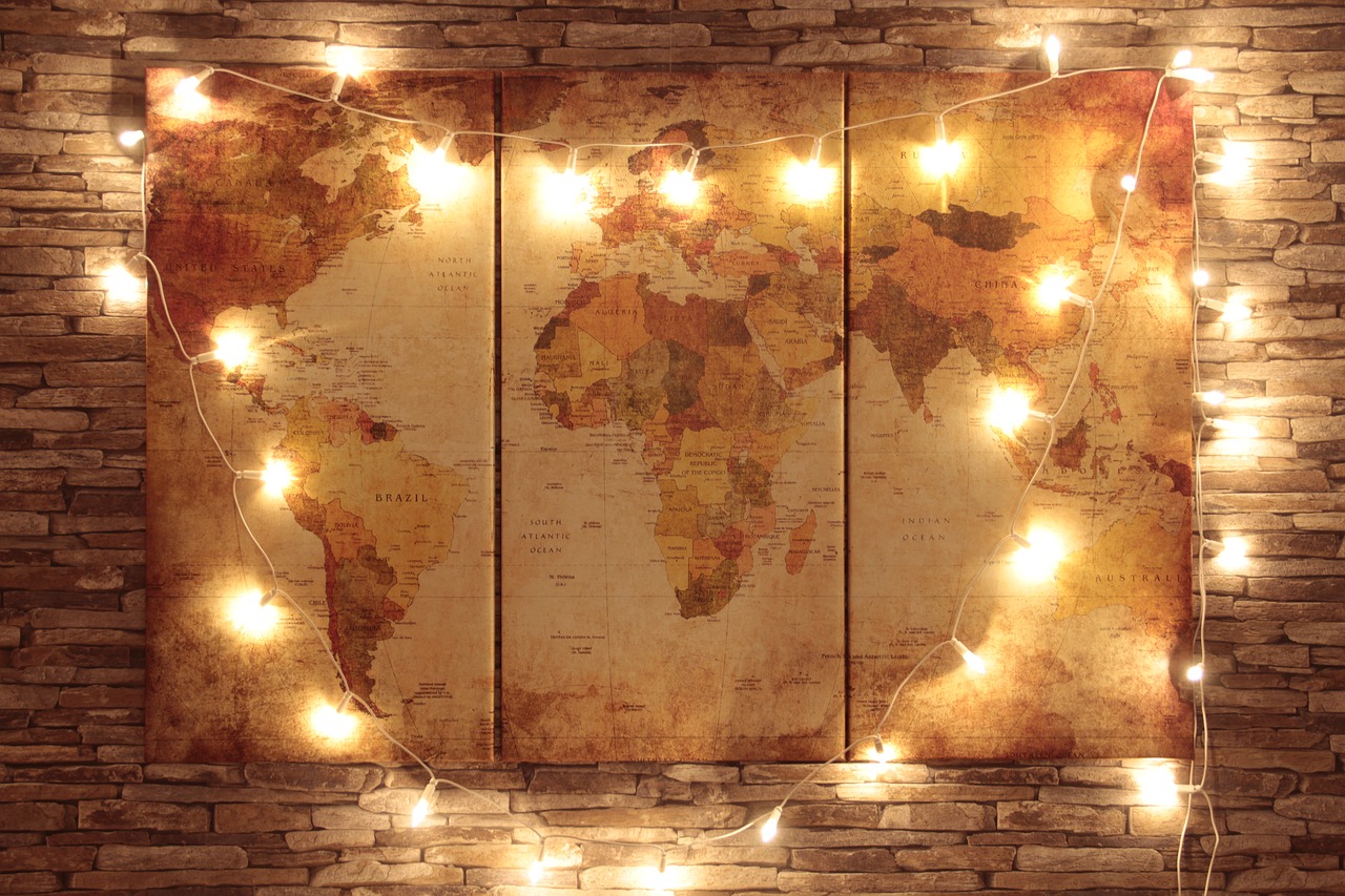 Image - earth world map light chain