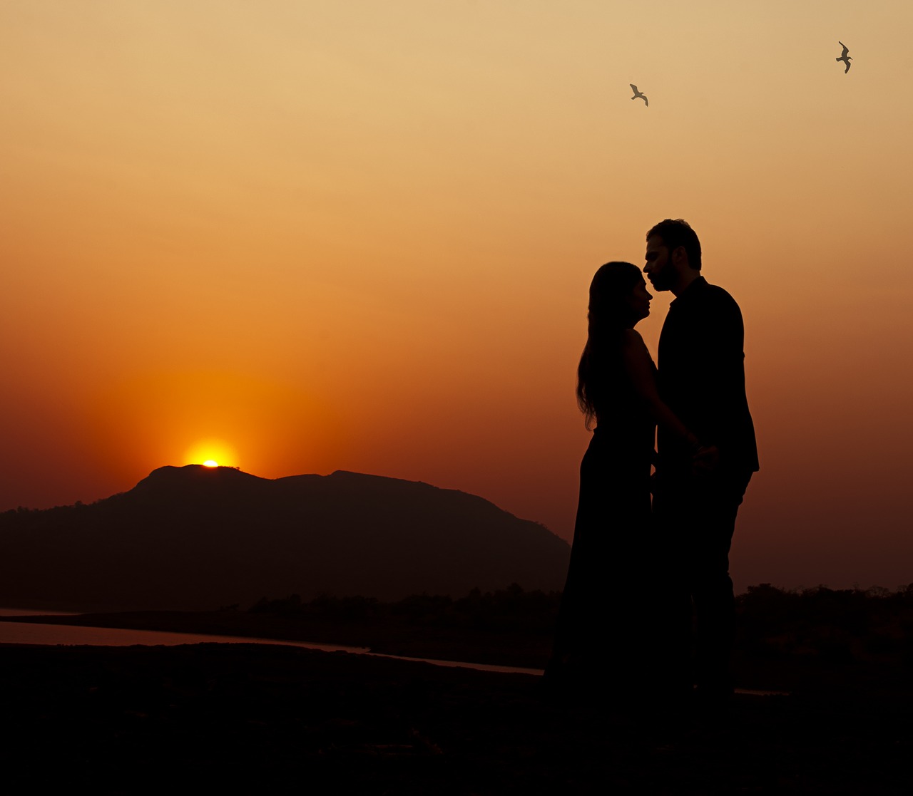 Image - couple sky evening sunset romantic