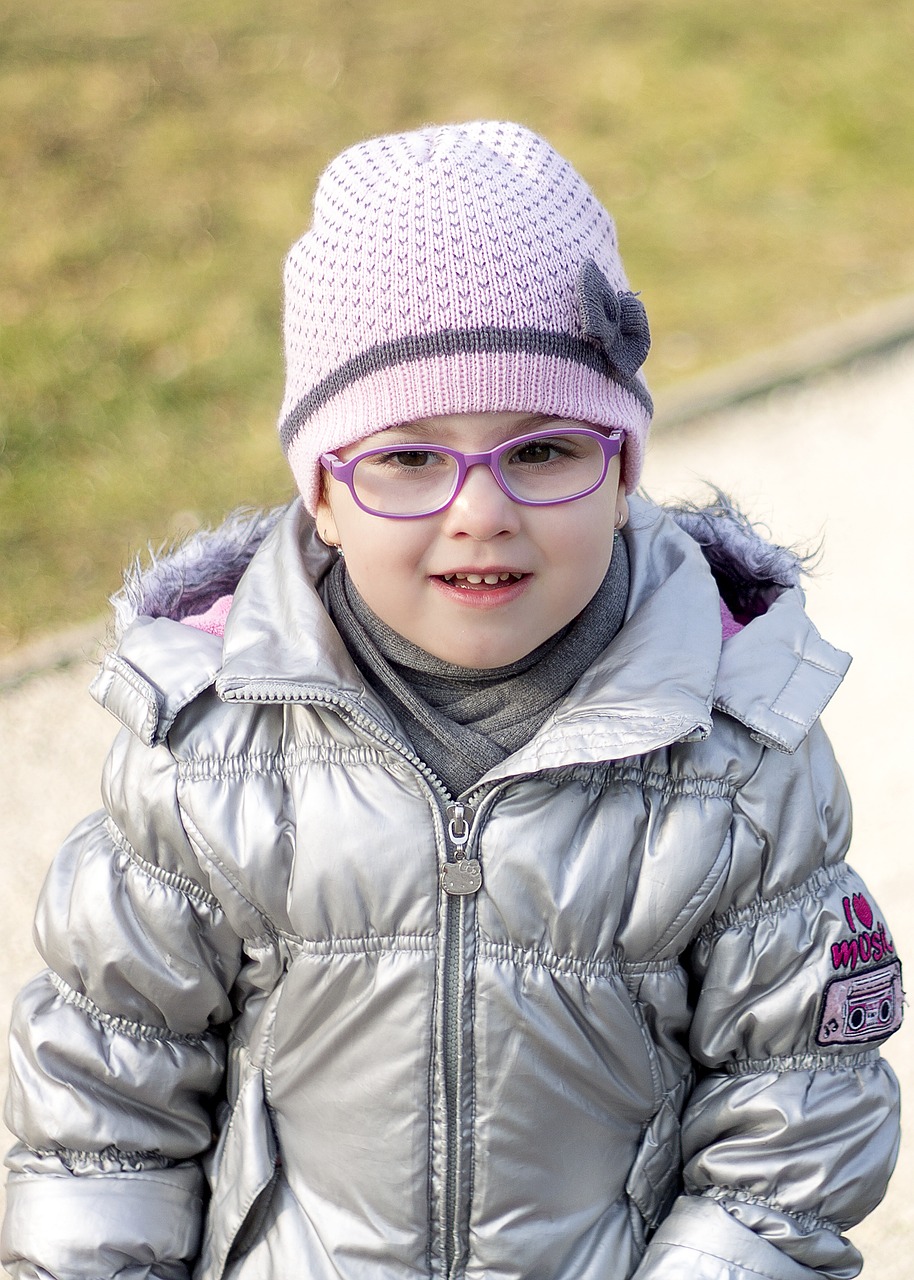 Image - kid little girl nice smile glasses