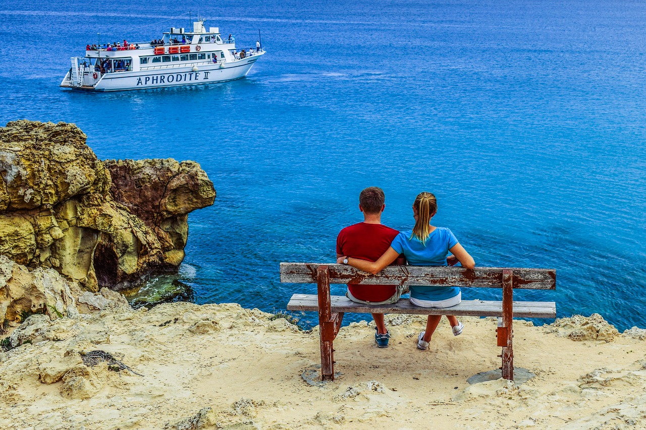 Image - couple view sea love relationship